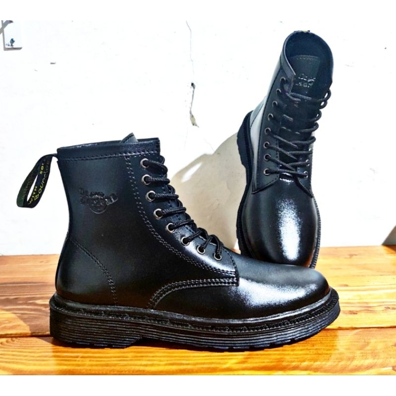 Jual Sepatu Pria Dan Wanita Dr Martens 8 Hole Sepatu Boots Dokmar