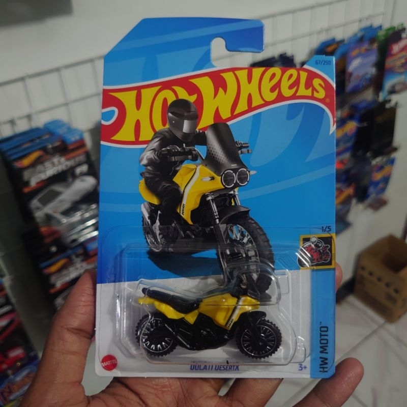Jual Hot Wheels Ducatti Desert X Lot M Shopee Indonesia
