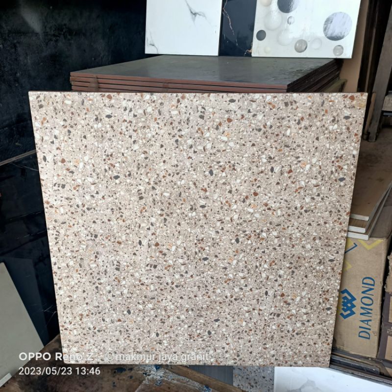 Jual KERAMIK LANTAI KASAR TERASO BROWN 50X50 KIA Shopee Indonesia