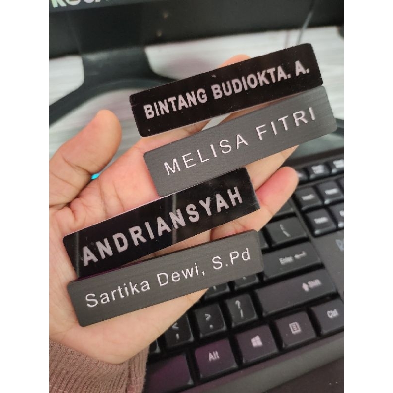 Jual Nama Name Tag Grafir Shopee Indonesia