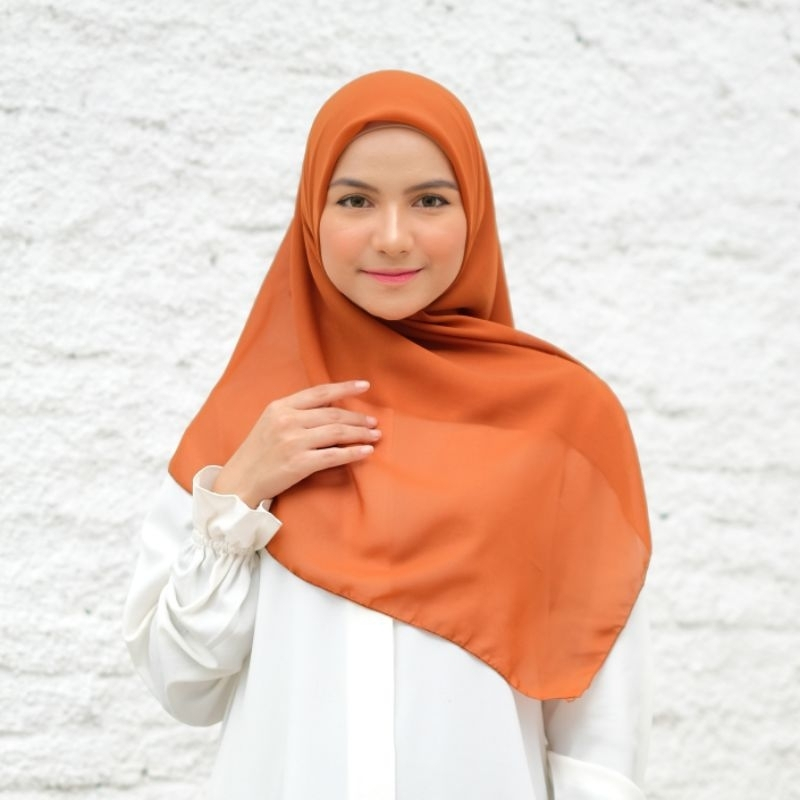 Jual COD Bella Square 50 Warna Hijab Jilbab Segi Empat Anti Badai