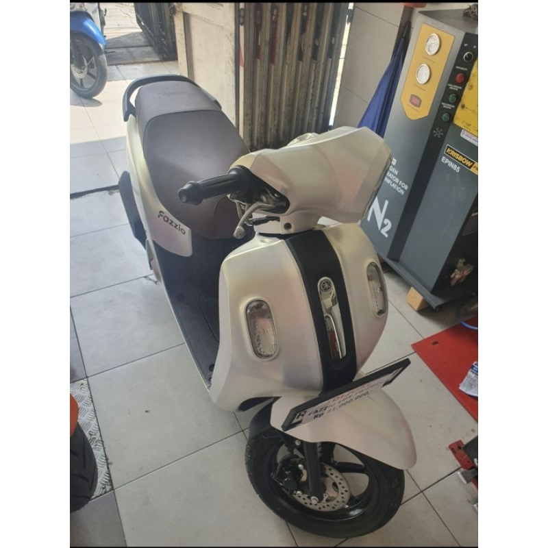 Jual Yamaha Fazzio Lux Connected Putih White Pearl Plat R Oktober