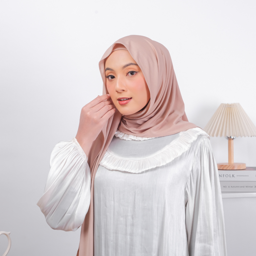 Jual Xyra Hijab Pashmina Instan Oval Inner Jersey Spandek Pashmina