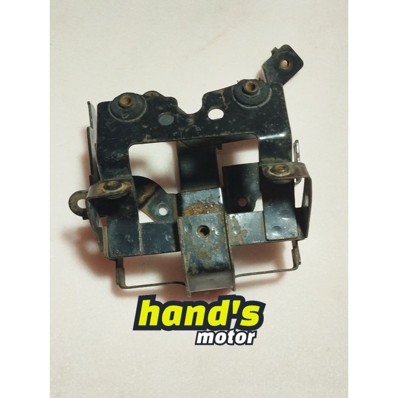 Jual Bracket Besi Panel Dudukan Aki Tameng Dasi Depan STAY Honda Vario