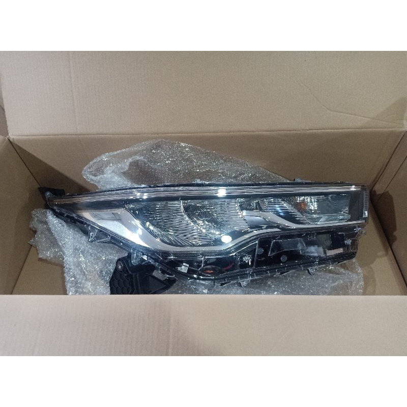 Jual Headlamp Lampu Depan Innova Zenix Original Shopee Indonesia