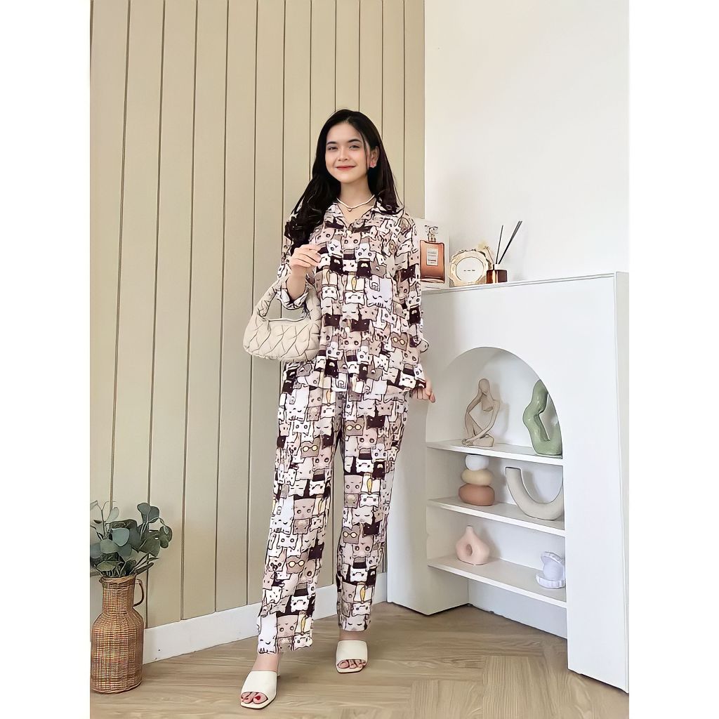 Jual BAJU ONE WAN ON SET DAILY OOTD PAJAMAS PIYAMA PAKAIAN TIDUR CELANA