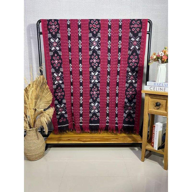 Jual Kain Tenun Ikat Blanket Etnik Toraja Flores Dayak Sumba Lombok