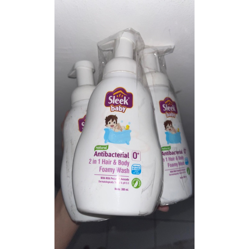 Jual Botol Sleek Baby Antibacterial In Hair Body Foamy Wash