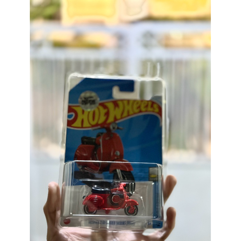 Jual Hotwheels Vespa Indonesia Treasure Hunt ITH Shopee Indonesia