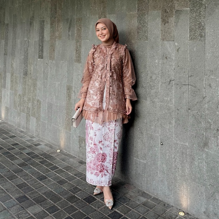 Jual JALEELA DJANI TOP OUTER ONLY INNER NOT INCLUDED KEBAYA