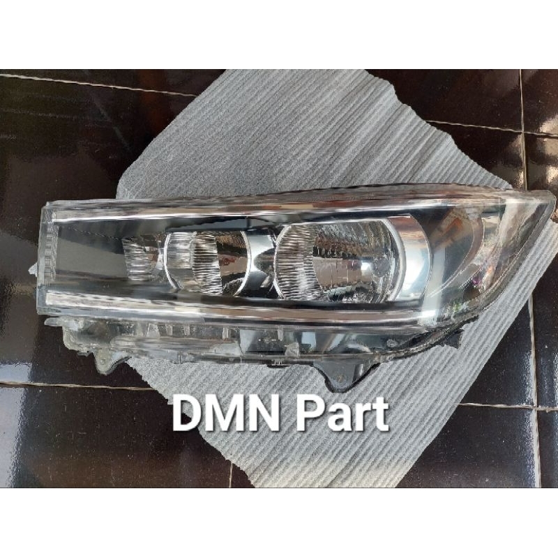 Jual Headlamp Lampu Depan Toyota Innova Reborn Kanan Kiri Original