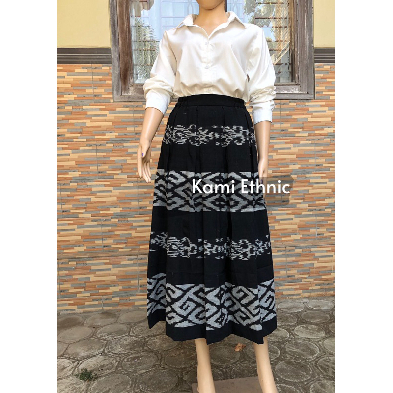 Jual Rok Tenun Motif Toraja Navy Nee Desain V1 Shopee Indonesia