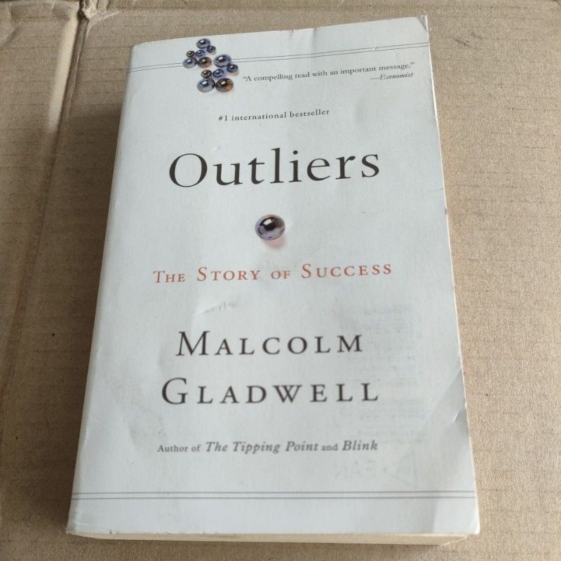 Jual Buku Outliers The Story Of Success By Malcolm Gladwell Shopee