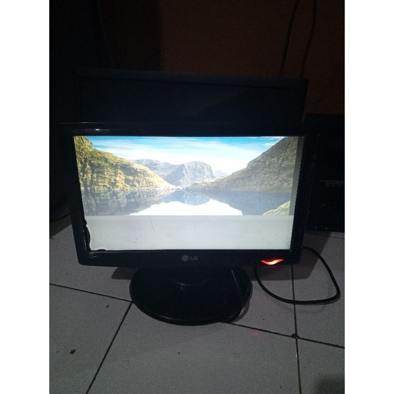 Jual Mesin Lcd Monitor Lg Flatron E1600 Normal Bonus Unit Shopee