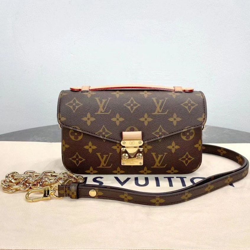 Jual 100 authentic Louis Vuitton Pochette Métis East West Classic