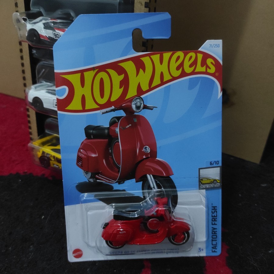 Jual Hotwheels Hot Wheels Vespa Ss Super Sprint Merah D Hry