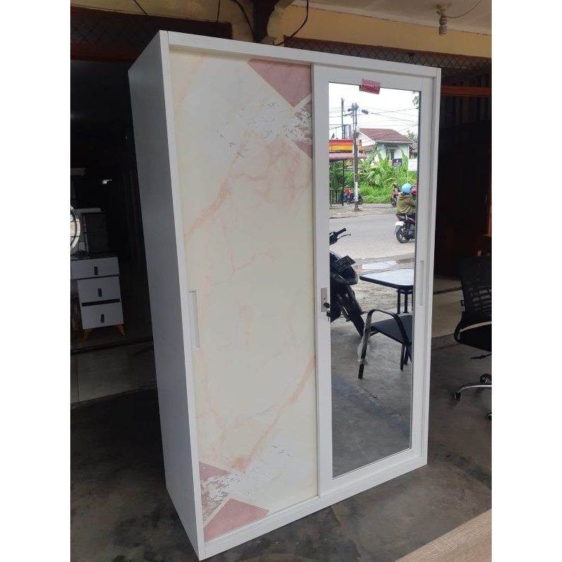 Jual Lemari Pakaian Plat Besi Minimalis Pintu Sliding Full Kaca