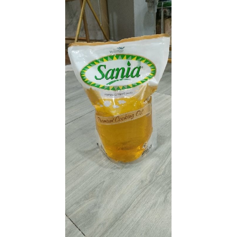 Jual SANIA MINYAK REFILL 2 Liter Shopee Indonesia