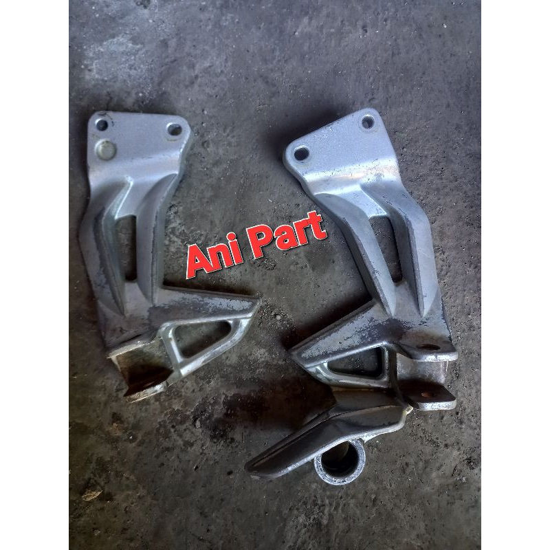 Jual Footstepp Postep Belakang Yamaha Jupiter Z Original Shopee Indonesia