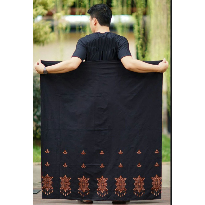 Jual Sarung Batik Halus Motif Wayang Gunungan Seno Lawasan Gus Iqdam