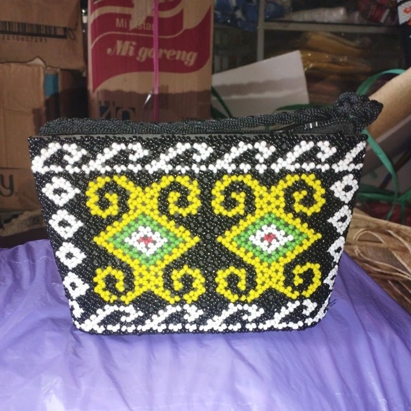 Jual Tas Selempang Manik Motif Etnik Dayak Kalimantan Tas Wanita