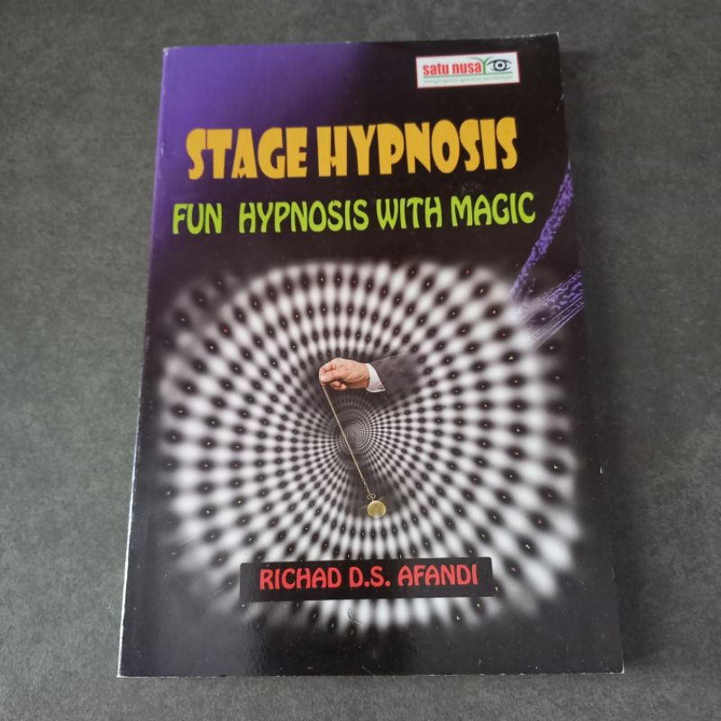 Jual Buku Stage Hypnosis Fun Hipnosis With Magic Shopee Indonesia