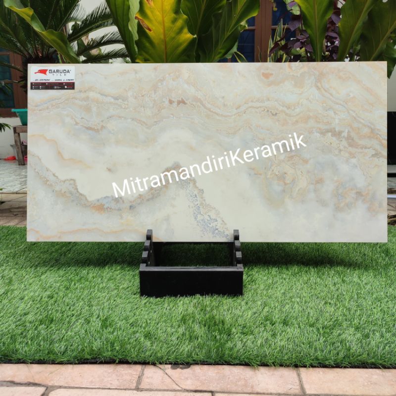 Jual Granite Lantai X Corail L Cream Glossy Garuda Tile Shopee