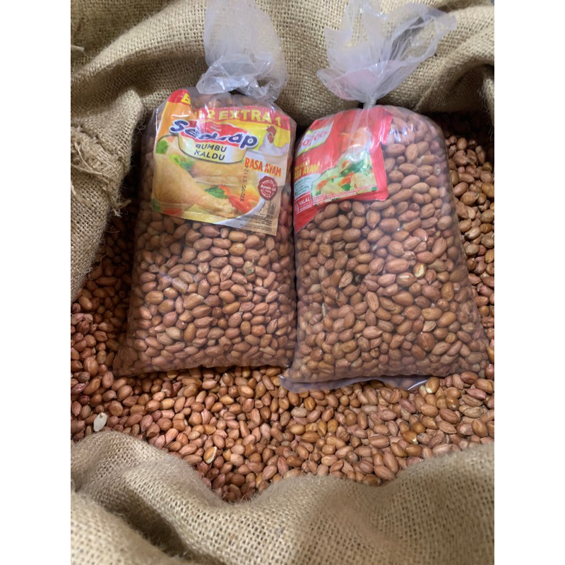 Jual KACANG TANAH Repack 1 Kg Bonus 1 Pcs Royco Sedaap Bumbu Kaldu