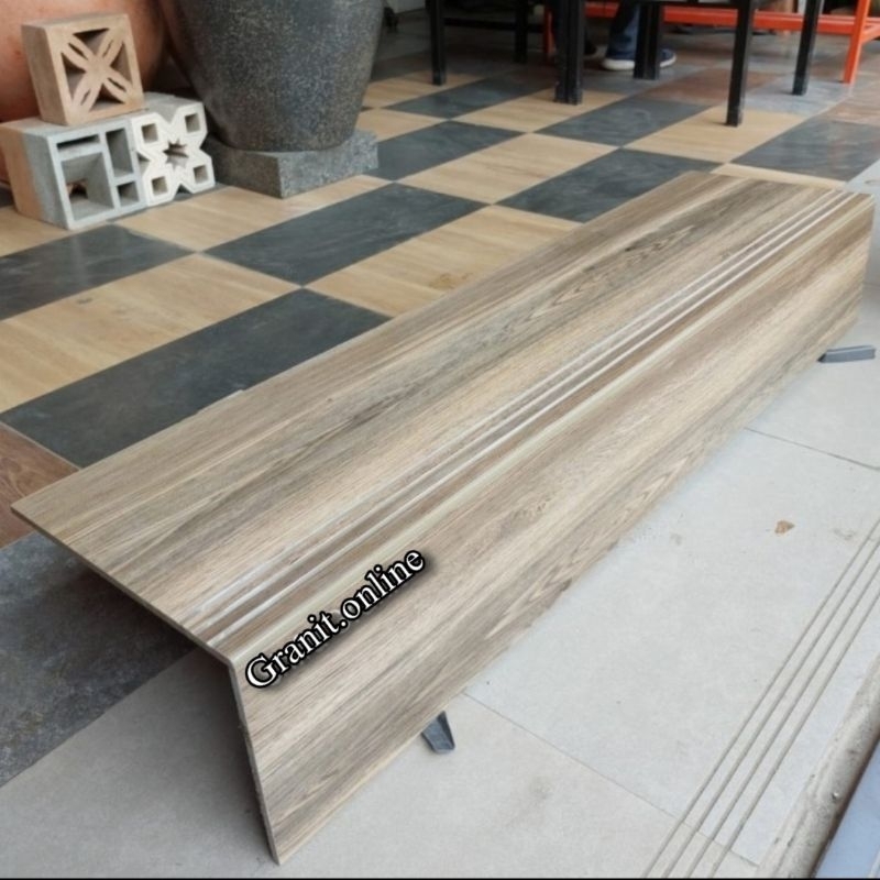 Jual Granit Tangga Bisa Request Ukuran Motif Kayu Rich Wood Grace Tile