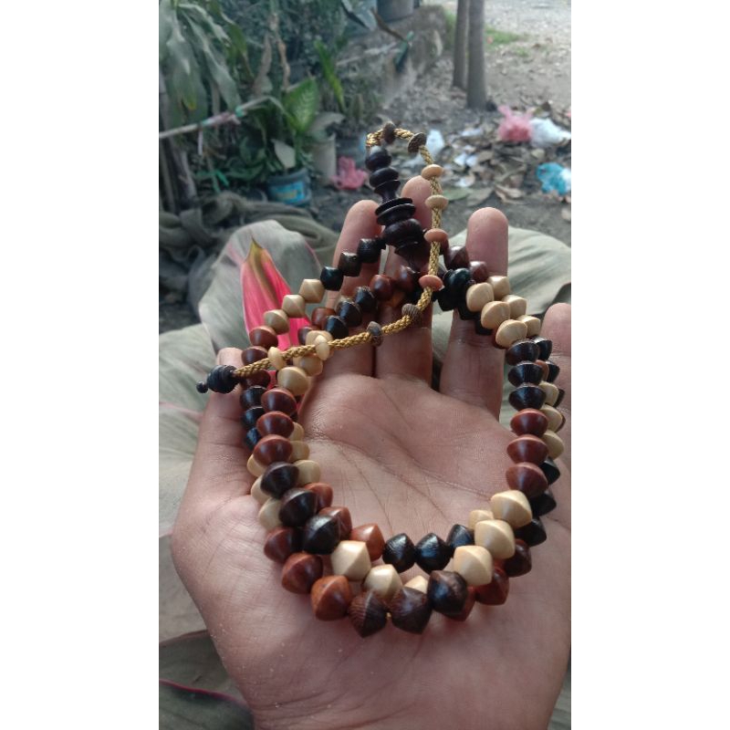 Jual TASBIH KOMBINASI 3 MACAM KAYU BERTUAH BERKUALITAS ISI 99 BUTIR