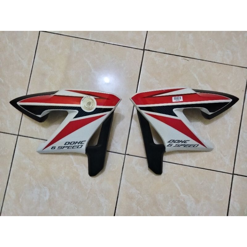 Jual Cover Sayap Kupingan Tangki Tengki Set Kanan Kiri Honda CB150R CB