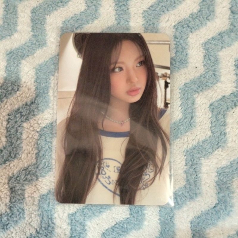 Jual Photocard Official Hyein Newjeans Seasons Greeting 2024 Shopee