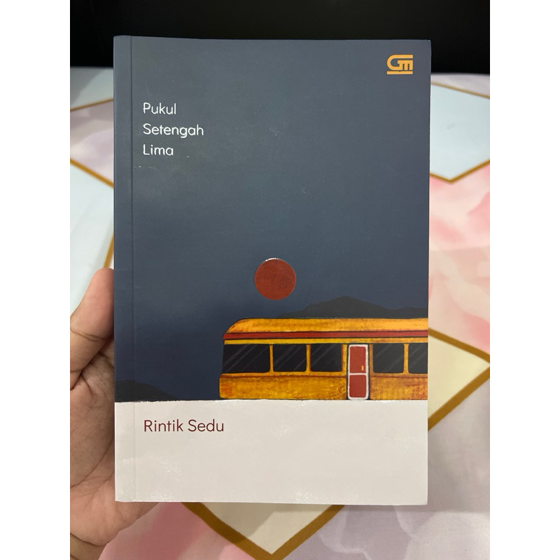 Jual Novel Pukul Setengah Lima Rintik Sedu Preloved Shopee Indonesia