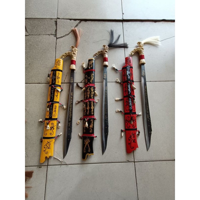 Jual Mandau Khas Suku Dayak Kalimantan Ukuran 65Cm Seni Ethnik Shopee