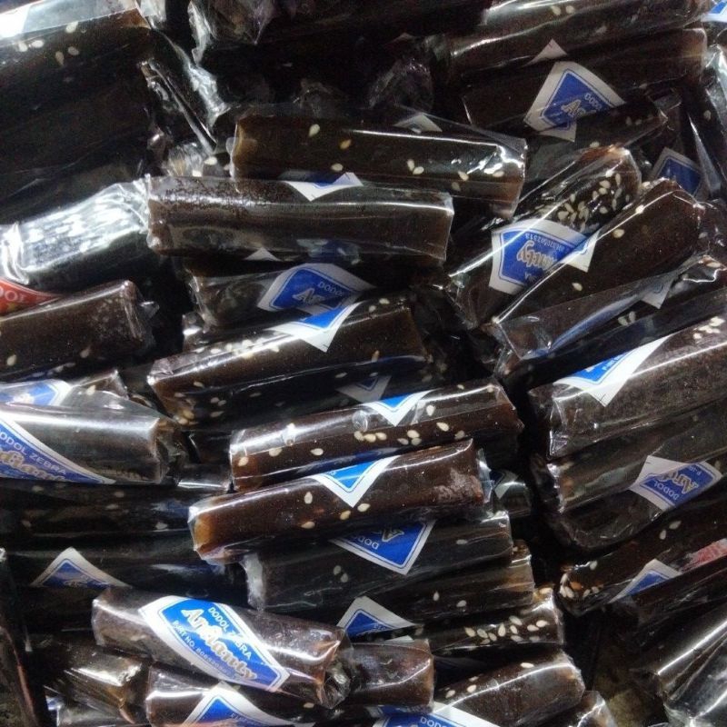 Jual Dodol Khas Garut Ketan Hitam Dus Isi Kg Lezat Manis Dan Ada