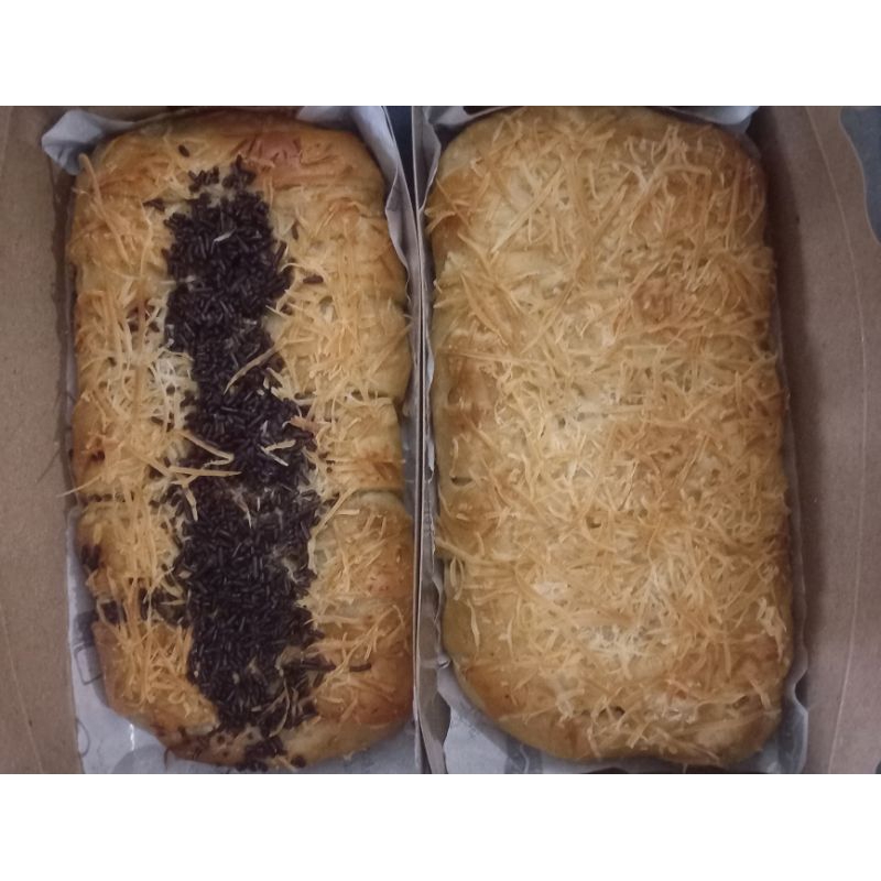 Jual Banana Strudel Pisang Coklat Keju Box Shopee Indonesia