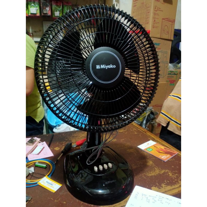 Jual Kipas Meja Desk Fan Miyako Kad H Pl Inch Shopee Indonesia