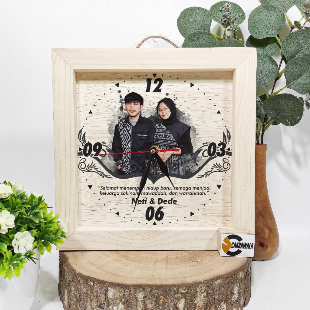 Jual Kado Ulang Tahun Jam Dinding Kayu Unik Custom Foto Ukuran X