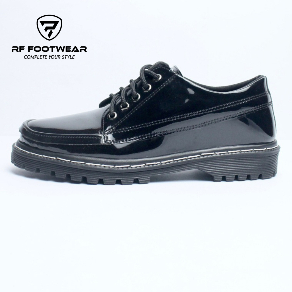 Jual RF FOOTWEAR Original Terbaru Sepatu Hitam Carlos Docmart Pria Dan