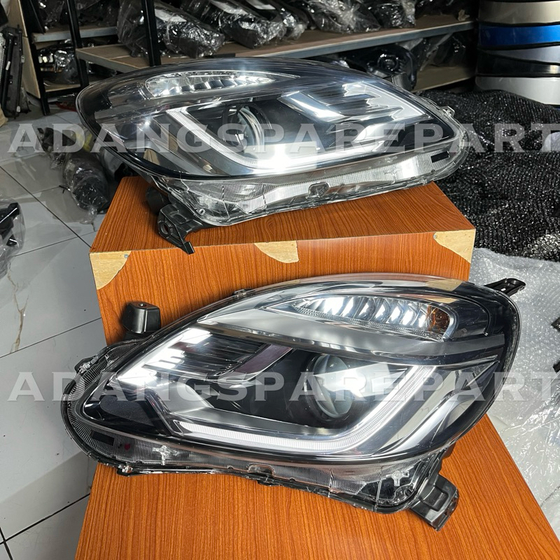 Jual Headlamp Headlight Lampu Depan Utama Honda Brio Mobilio Rs