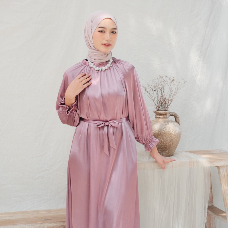 Jual Luna Dress Bahan Cradenza Shimmer Silk Premium Tidak Menerawang