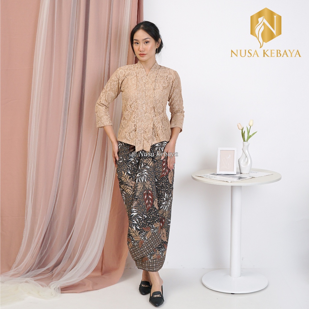 Jual Setelan Kebaya Kutubaru Floy Brukat Kartini Set Rok Lilit Batik