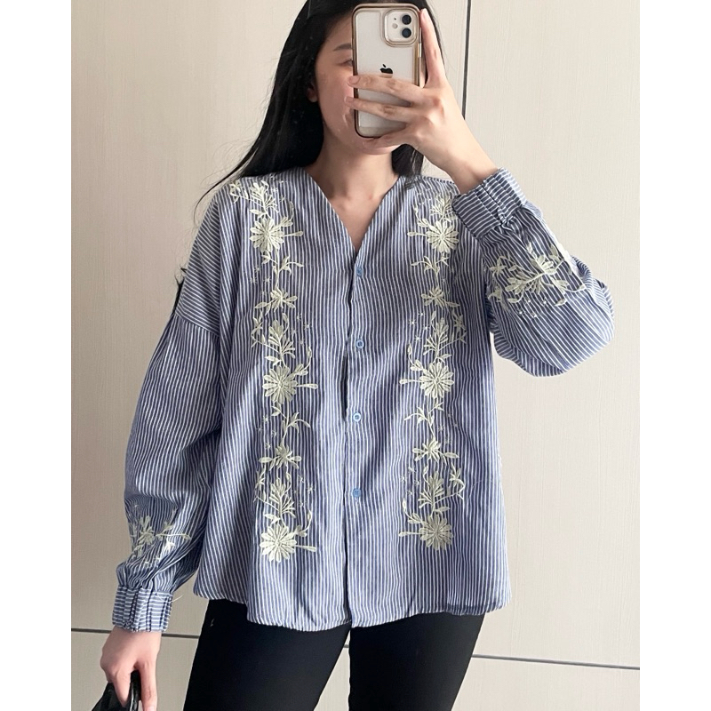 Jual Eska Clara Blouse Shirt Kemeja Kekinian Garis Wanita Kantoran