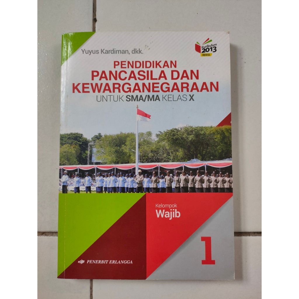 Jual Preloved Buku Pendidikan Pancasila Dan Kewarnegaraan Untuk SMA