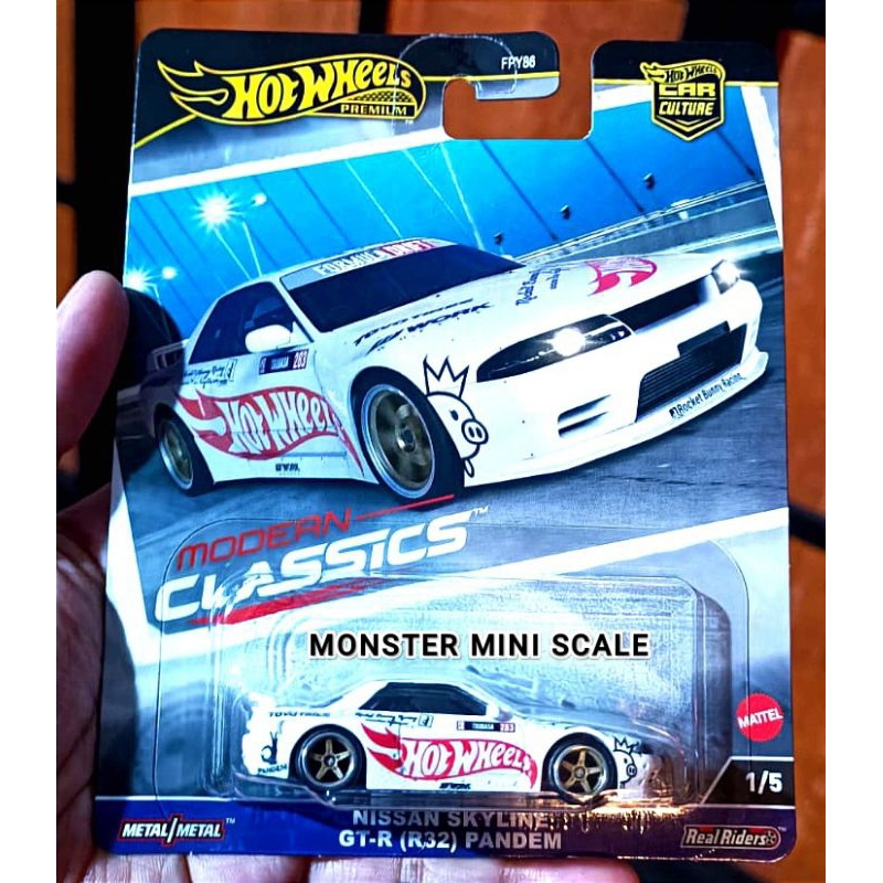 Jual HOT WHEELS PREMIUM MODERN CLASSIC NISSAN SKYLINE GT R R PANDEM