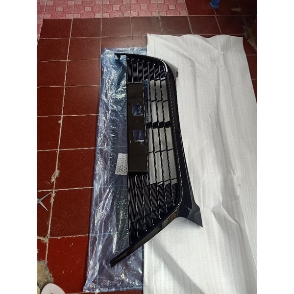 Jual Grill Grille Bemper BUMPER Depan Avanza Veloz 2019 2021 Original