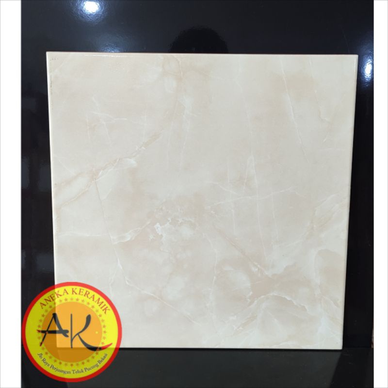 Jual Keramik Lantai Ruangan Motif Marmer Glossy Kilap 40x40 Dover Beige