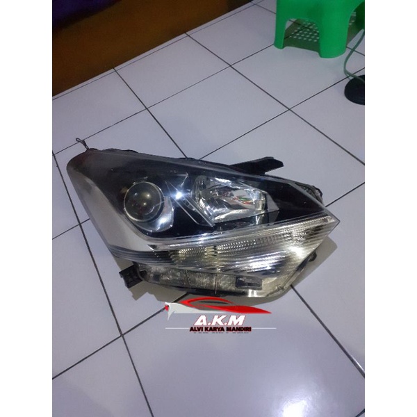 Jual Lampu Depan Agya 2017 2021 Kanan Original Shopee Indonesia