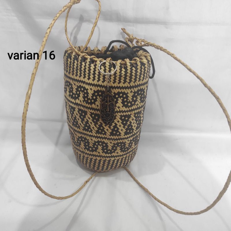 Jual Tas Anjat Rotan Dayak Kalimantan Model Selempang Shopee Indonesia