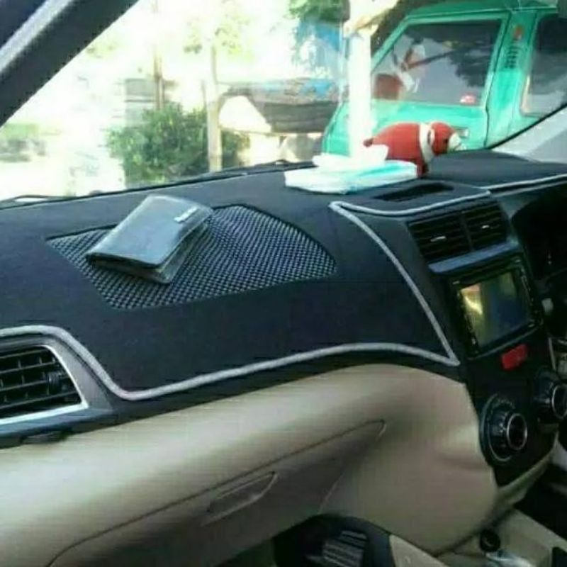 Jual Cover Dashboard Mobil Avanza Xenia Veloz Tahun Free